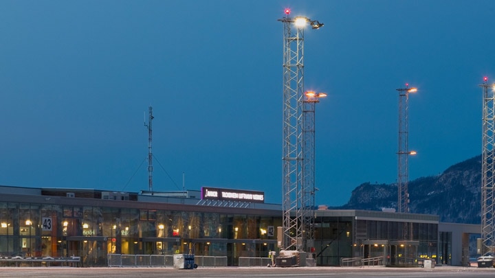 Lighting in trondheim airport apron